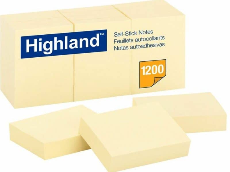 Feuillets autoadhésifs Highland 1.5x2po (paquet de 12 blocs)