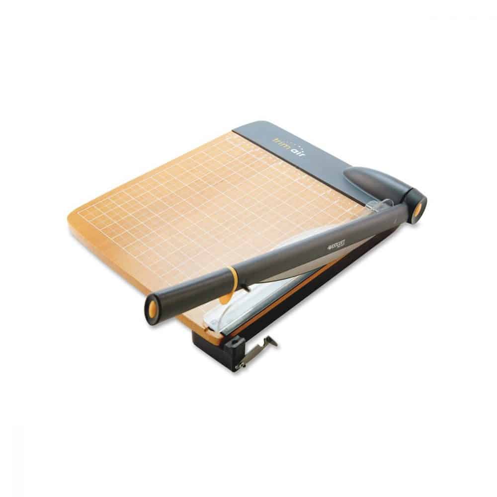 Tranche à guillotine 18po Westcott Titanium Bonded TrimAir