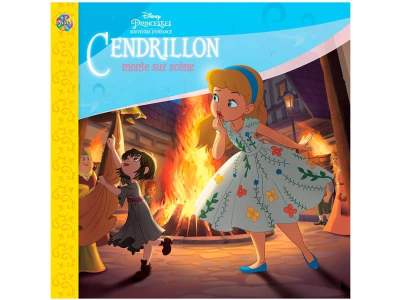 Disney Princesses Cendrillon monte sur scene